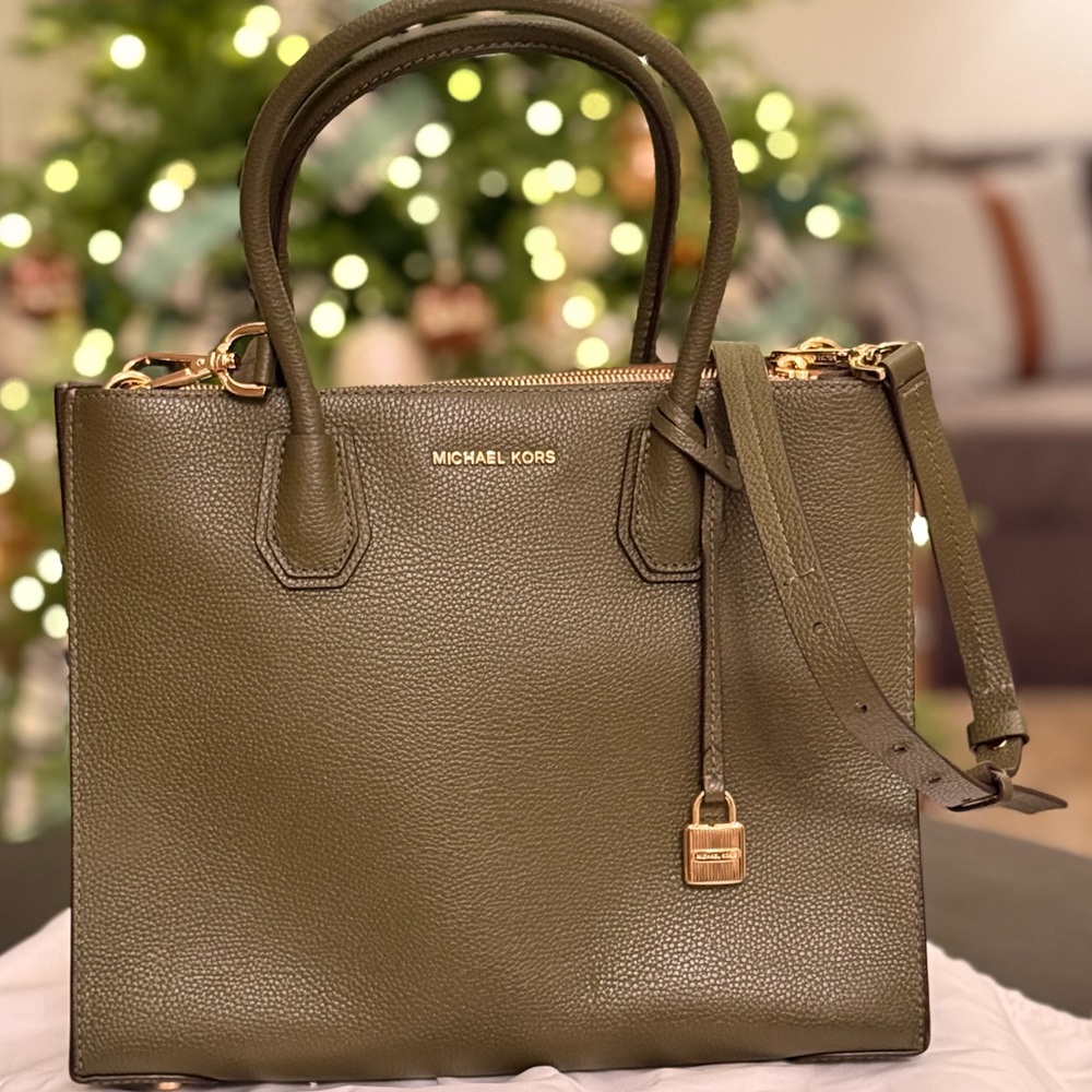Michael Kors Handbag.